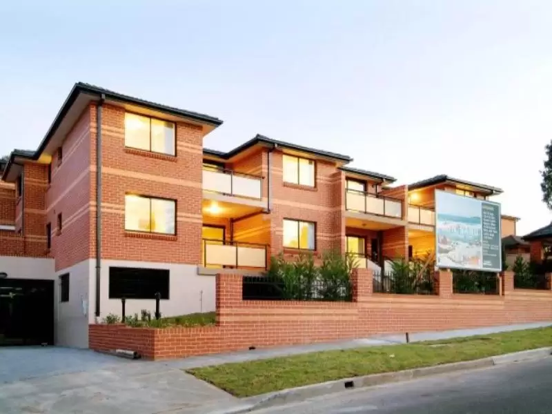 10/1-3 New Orleans Crescent, Maroubra Leased by Raine & Horne Randwick | Coogee | Clovelly - image 1
