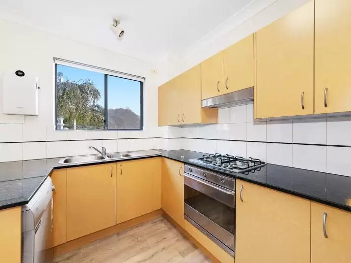 5/42-48 Anzac Parade, Kensington Leased by Raine & Horne Randwick | Coogee | Clovelly - image 1