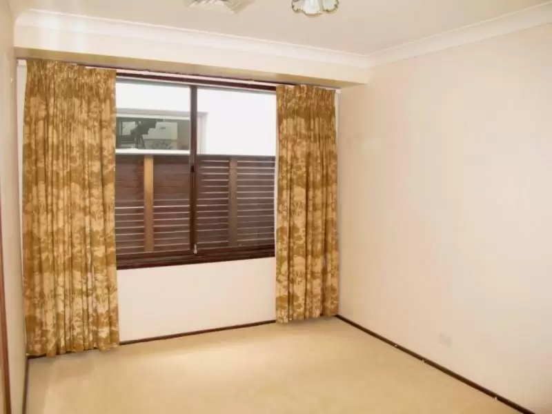 2 The Esplanade, Drummoyne Leased by Raine & Horne Randwick | Coogee | Clovelly - image 6