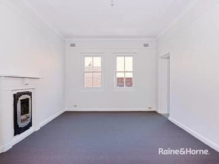5/246 Clovelly Road, Clovelly Leased by Raine & Horne Randwick | Coogee | Clovelly - image 2