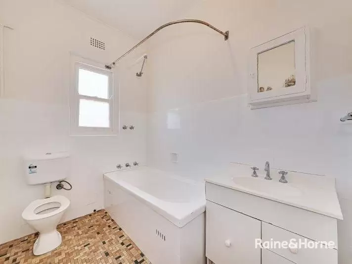 5/246 Clovelly Road, Clovelly Leased by Raine & Horne Randwick | Coogee | Clovelly - image 5