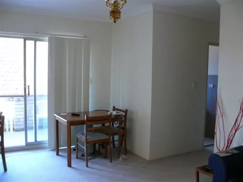 104 Mount Street, Coogee Leased by Raine & Horne Randwick | Coogee | Clovelly - image 2