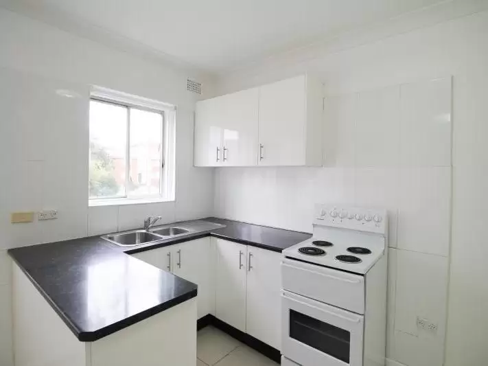 1/6 Podmore Place, Hillsdale Leased by Raine & Horne Randwick | Coogee | Clovelly - image 2