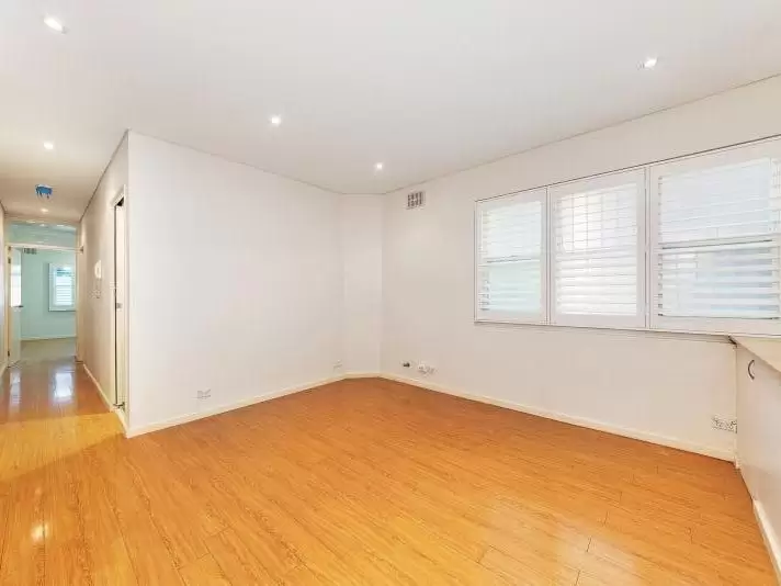 1/98 Coogee Bay Road, Coogee Leased by Raine & Horne Randwick | Coogee | Clovelly