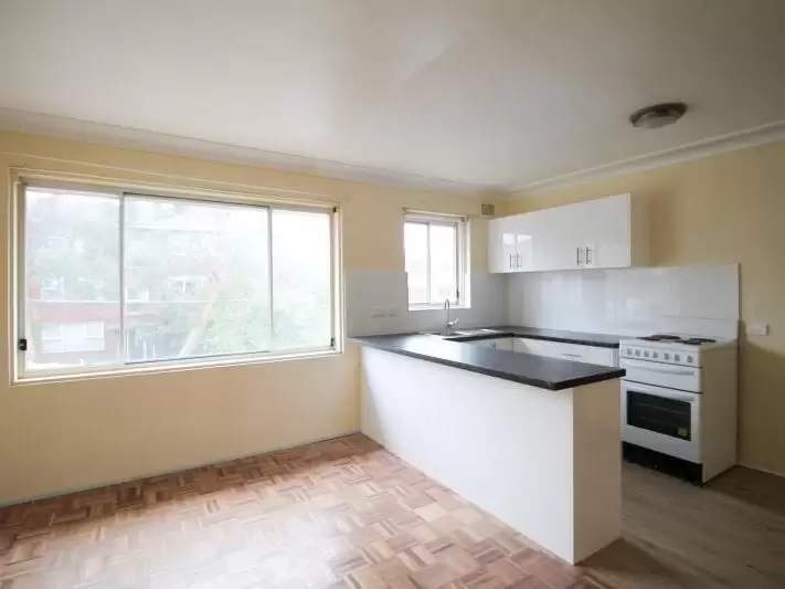 4/6 Podmore Place, Hillsdale Leased by Raine & Horne Randwick | Coogee | Clovelly - image 3