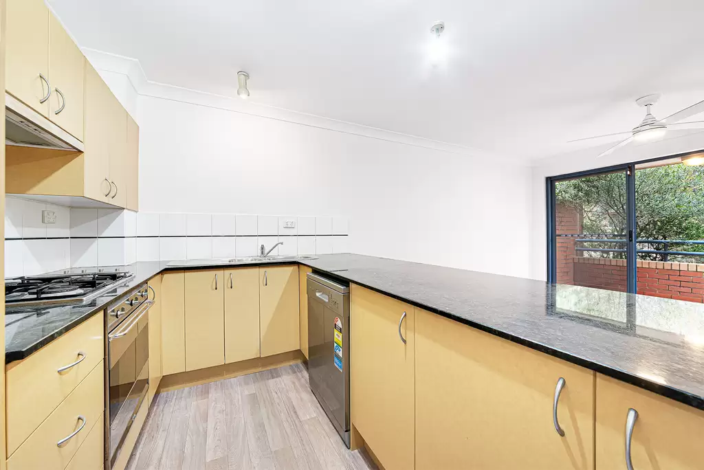 11/42-48 Anzac Parade, Kensington Leased by Raine & Horne Randwick | Coogee | Clovelly
