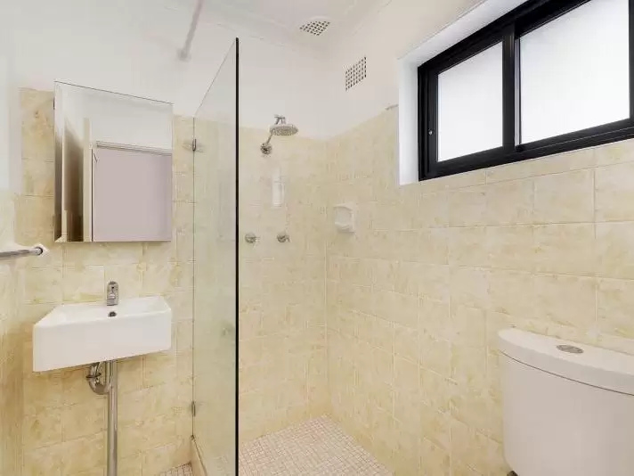 8/2 Houston Road, Kensington Leased by Raine & Horne Randwick | Coogee | Clovelly - image 3