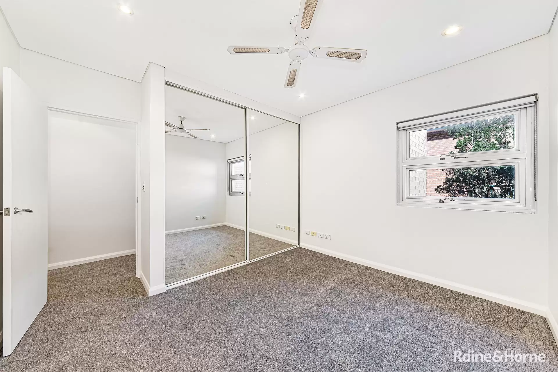 8/34 Avoca Street, Randwick Leased by Raine & Horne Randwick | Coogee | Clovelly - image 1