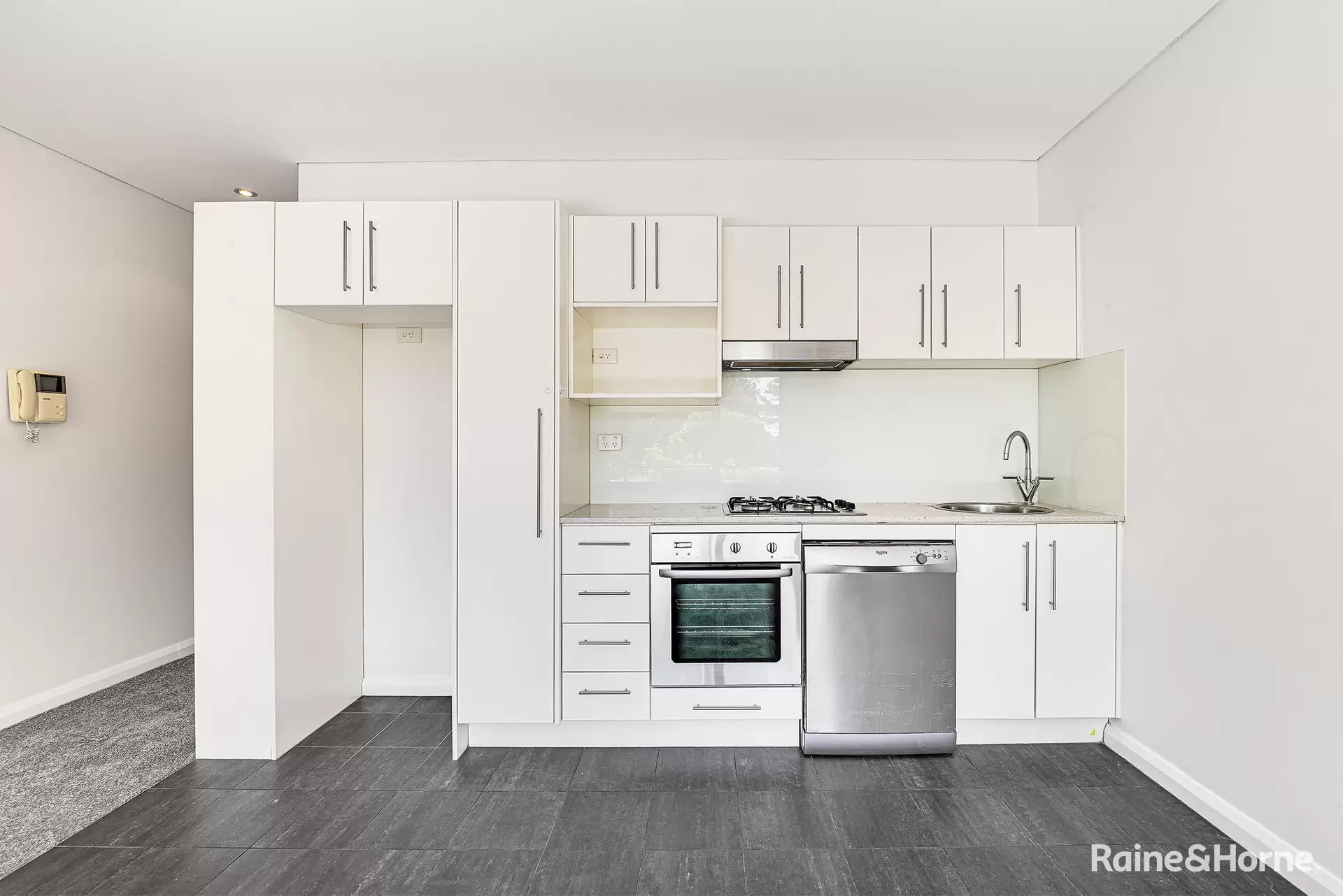 8/34 Avoca Street, Randwick Leased by Raine & Horne Randwick | Coogee | Clovelly - image 1