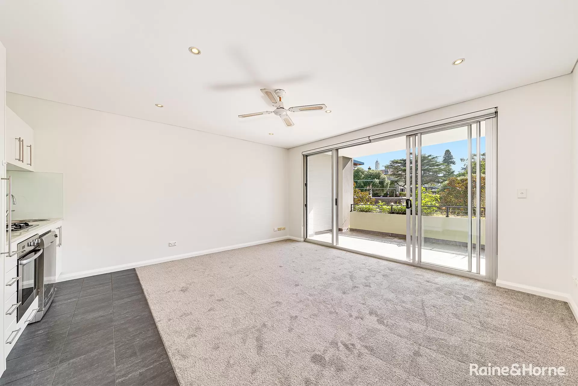 8/34 Avoca Street, Randwick Leased by Raine & Horne Randwick | Coogee | Clovelly - image 1