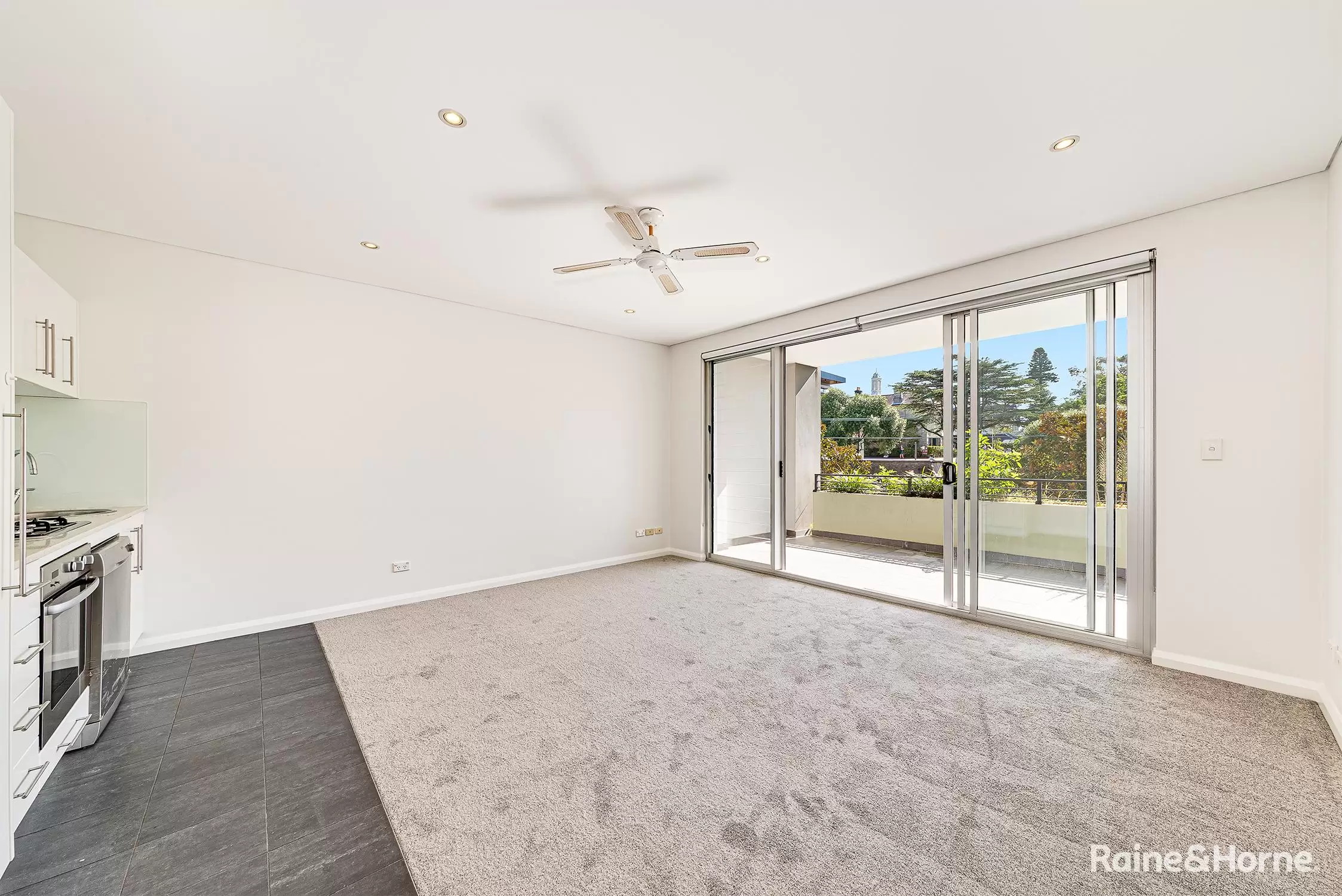 8/34 Avoca Street, Randwick Leased by Raine & Horne Randwick | Coogee | Clovelly - image 1