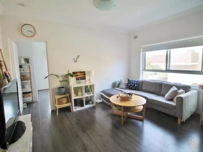 6/16 Greville Street, Clovelly Leased by Raine & Horne Randwick | Coogee | Clovelly