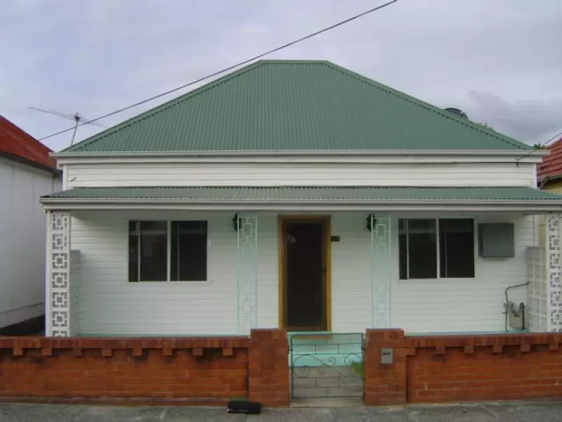37 Hastings Street, Botany Leased by Raine & Horne Randwick | Coogee | Clovelly - image 1