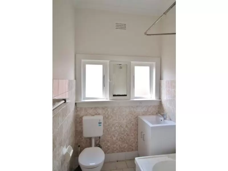 7/58 Ramsgate Avenue, Bondi Leased by Raine & Horne Randwick | Coogee | Clovelly - image 6