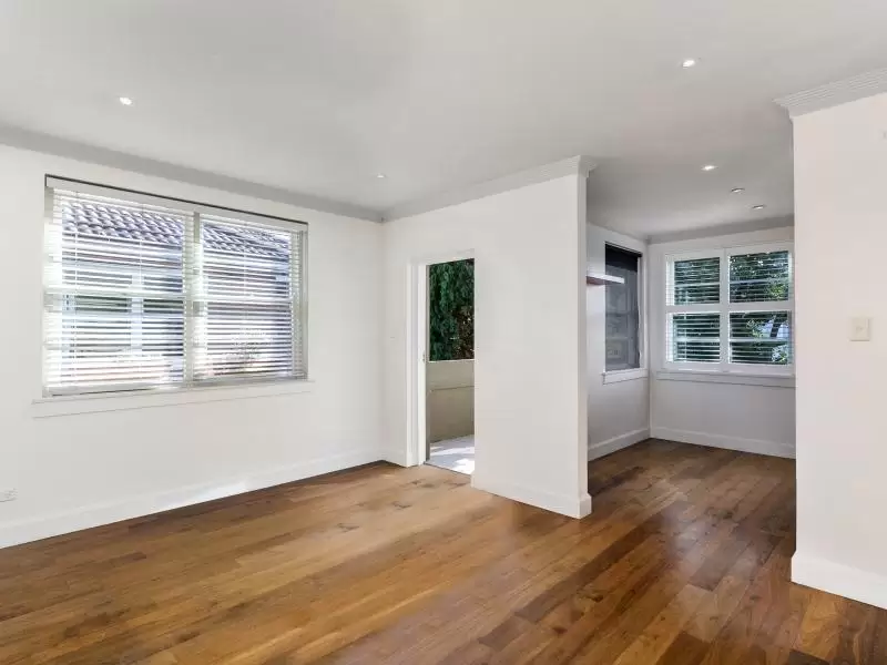 9/126 Francis Street, Bondi Leased by Raine & Horne Randwick | Coogee | Clovelly - image 1