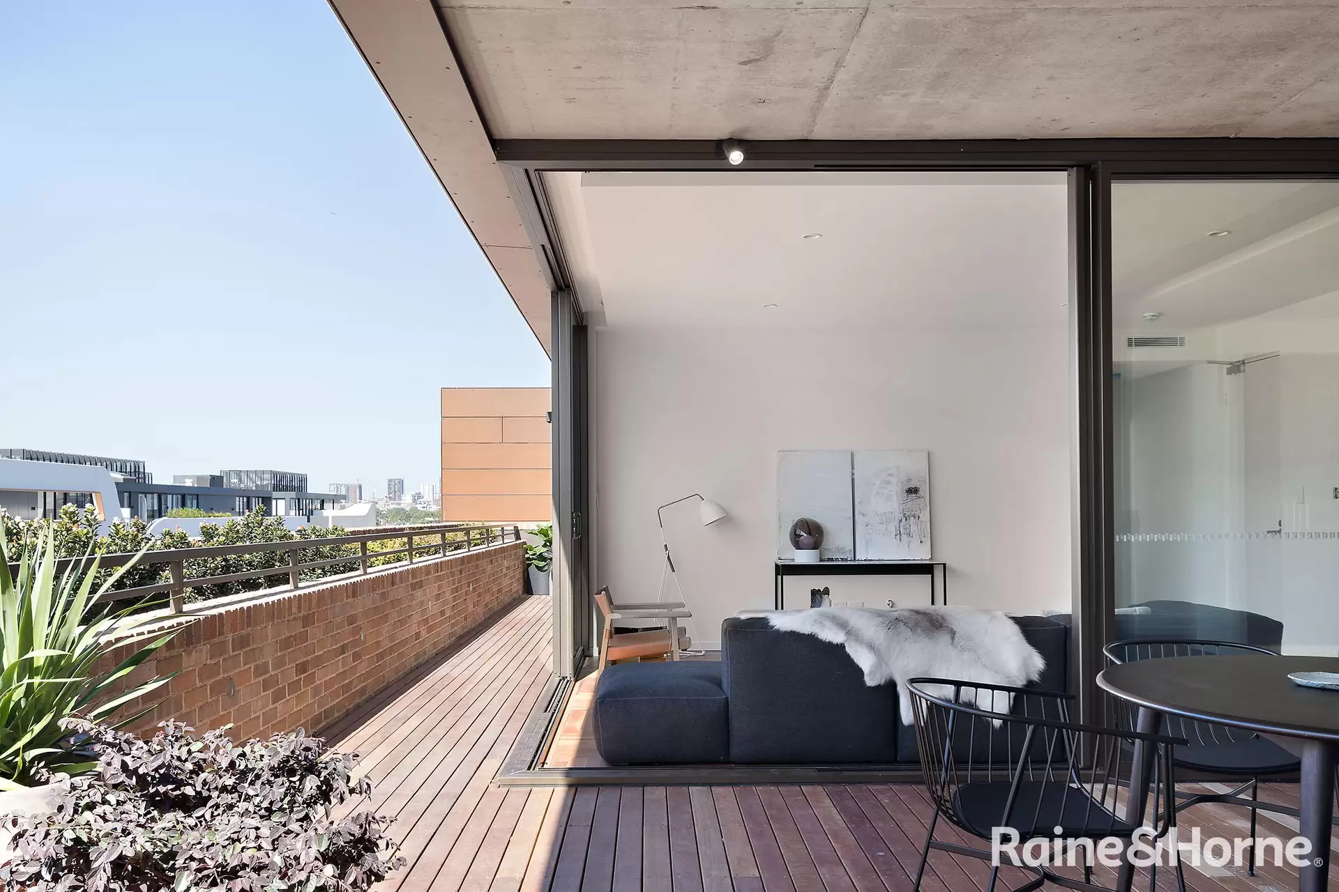 404/75 Macdonald Street, Erskineville Leased by Raine & Horne Randwick | Coogee | Clovelly - image 1
