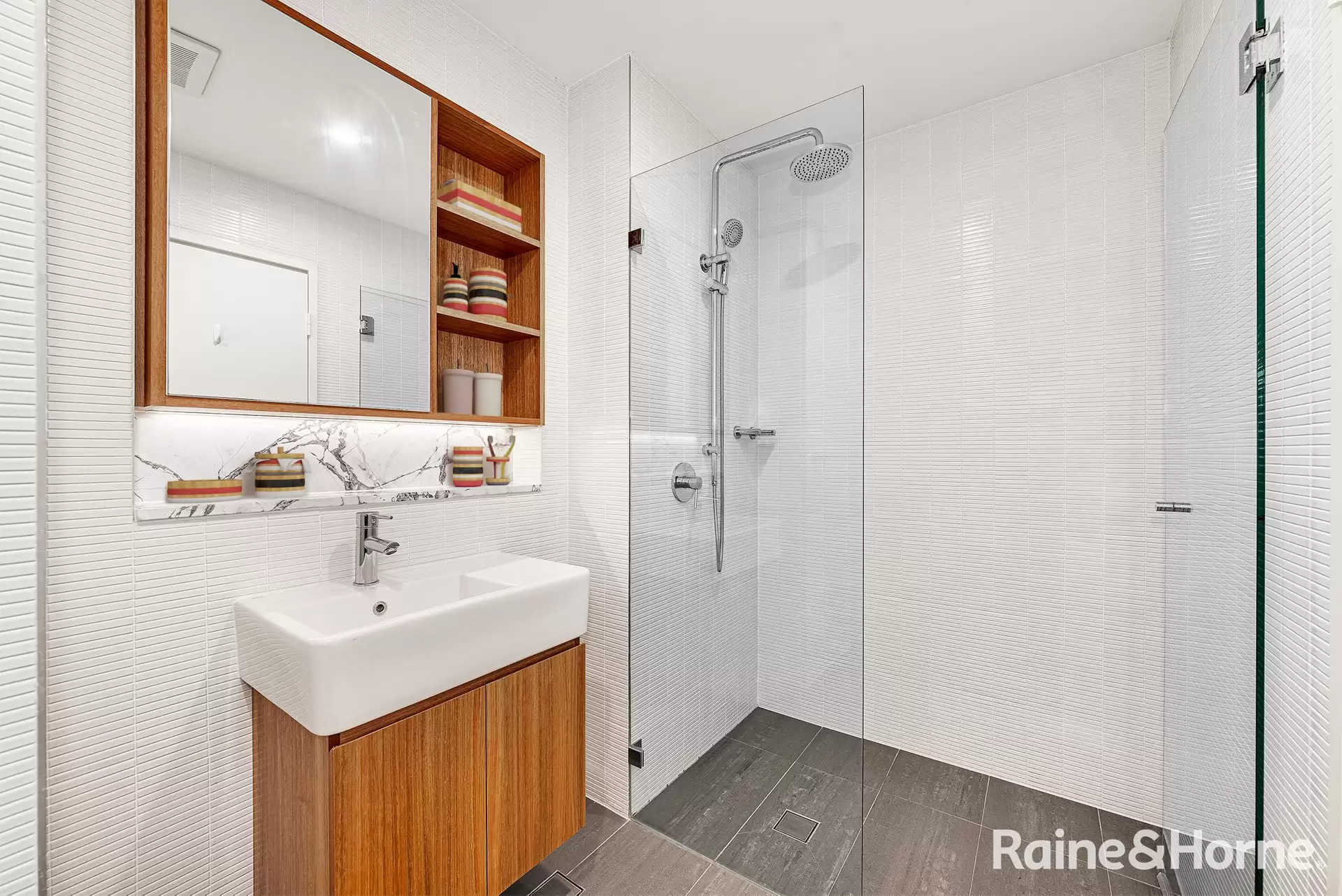 404/75 Macdonald Street, Erskineville Leased by Raine & Horne Randwick | Coogee | Clovelly - image 1