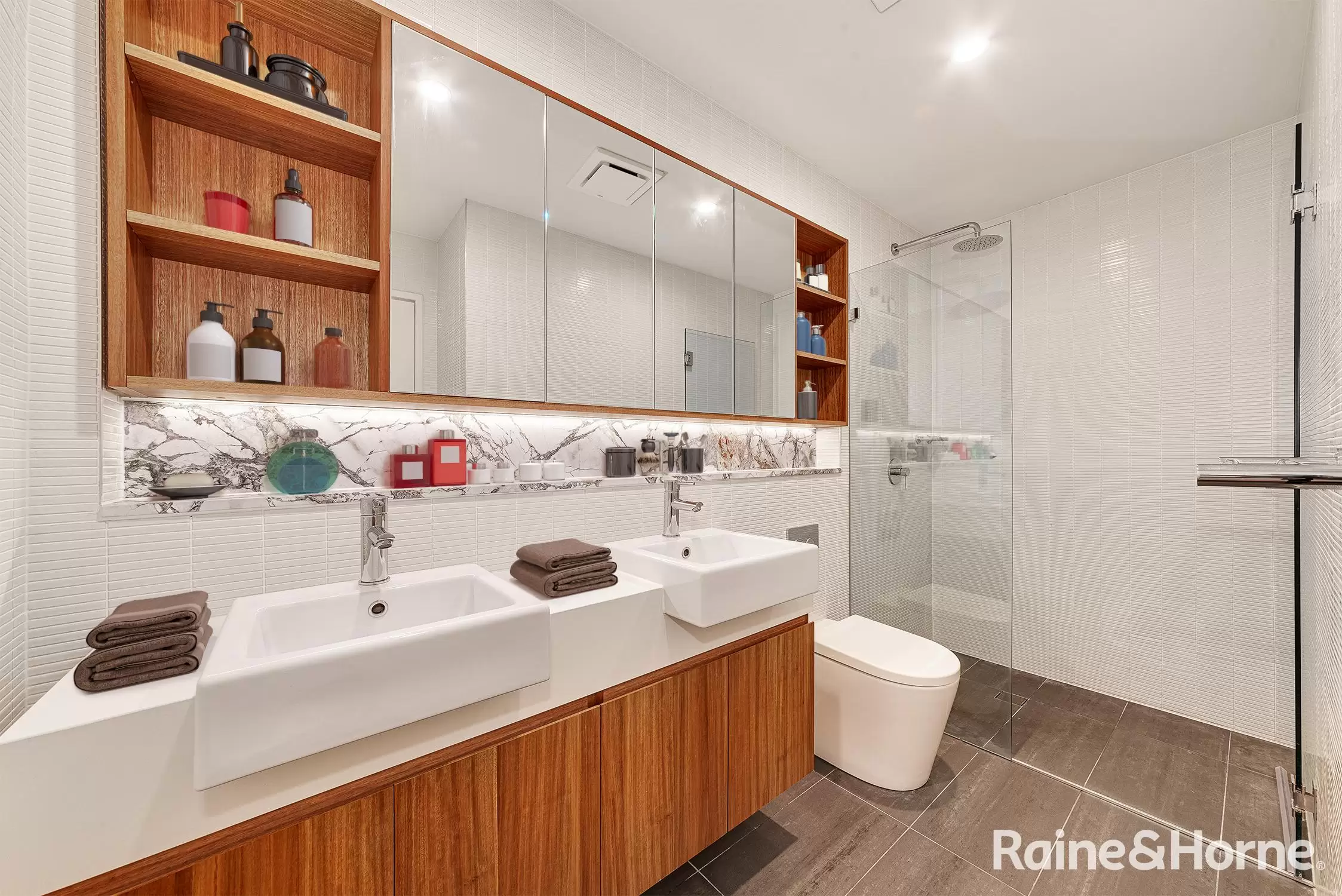 404/75 Macdonald Street, Erskineville Leased by Raine & Horne Randwick | Coogee | Clovelly - image 5