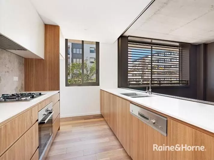 111/81 Macdonald Street, Erskineville Leased by Raine & Horne Randwick | Coogee | Clovelly - image 2