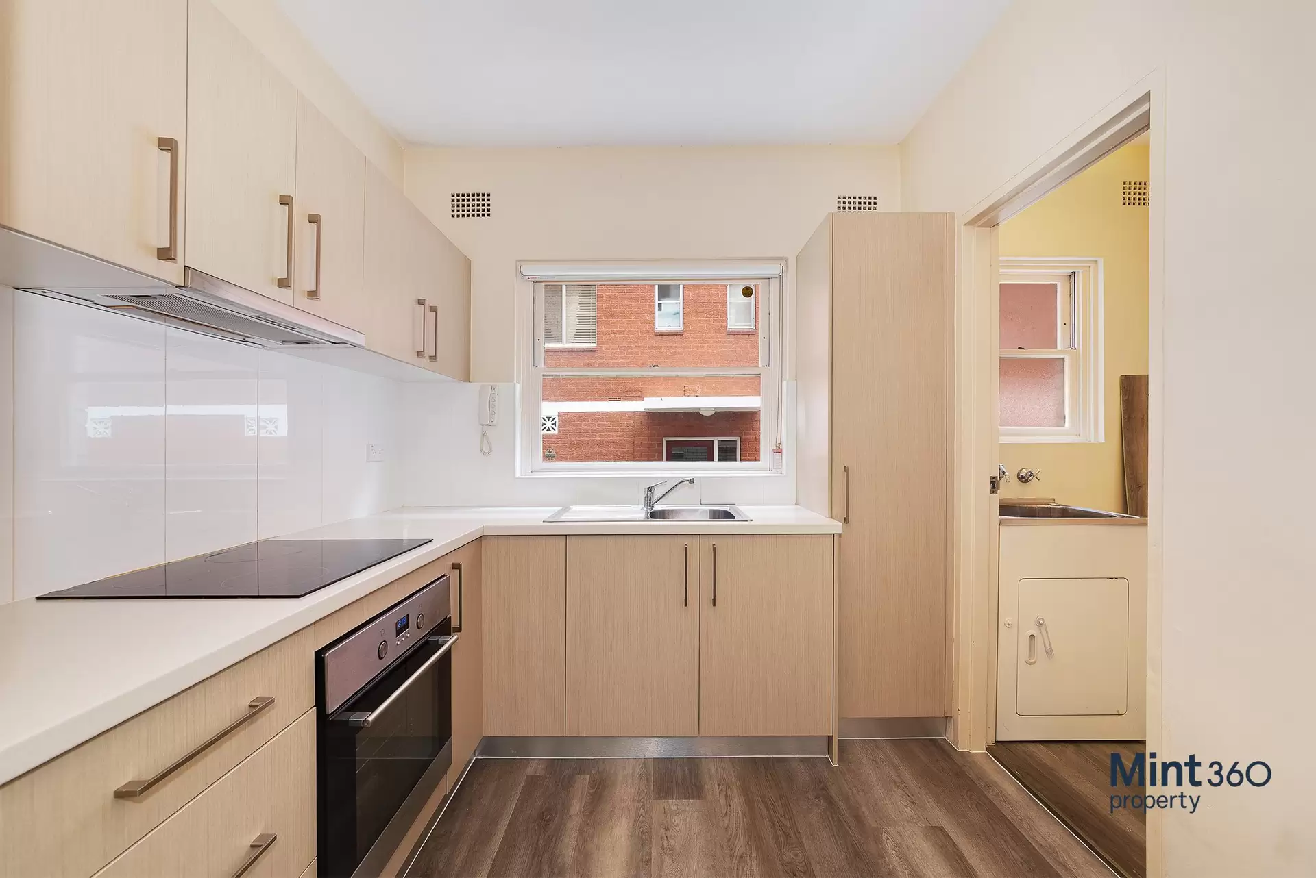 2/4-6 Coogee Bay Road, Randwick Sold by Raine & Horne Randwick | Coogee | Clovelly - image 1