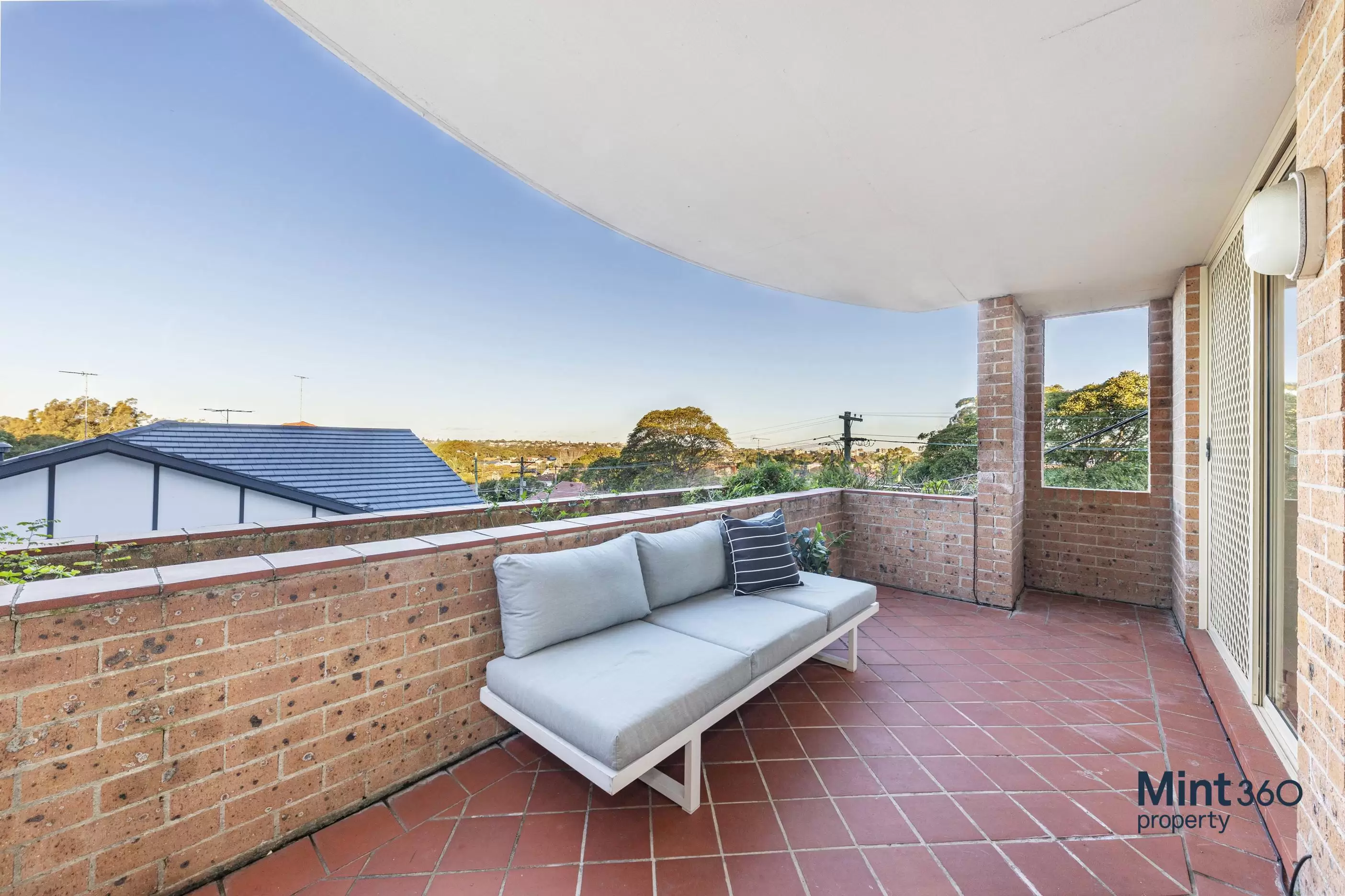 1/62 Rainbow Street, Kingsford Sold by Raine & Horne Randwick | Coogee | Clovelly - image 2