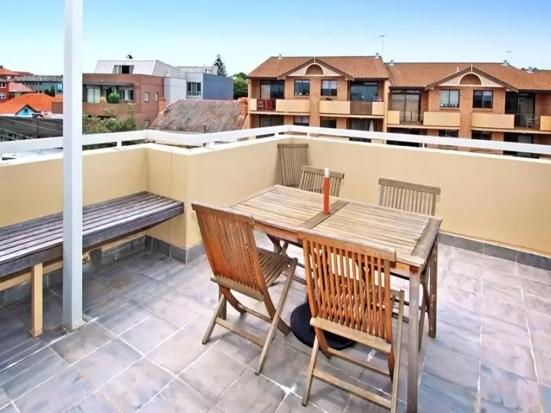 230 Clovelly Road, Clovelly Leased by Raine & Horne Randwick | Coogee | Clovelly - image 7