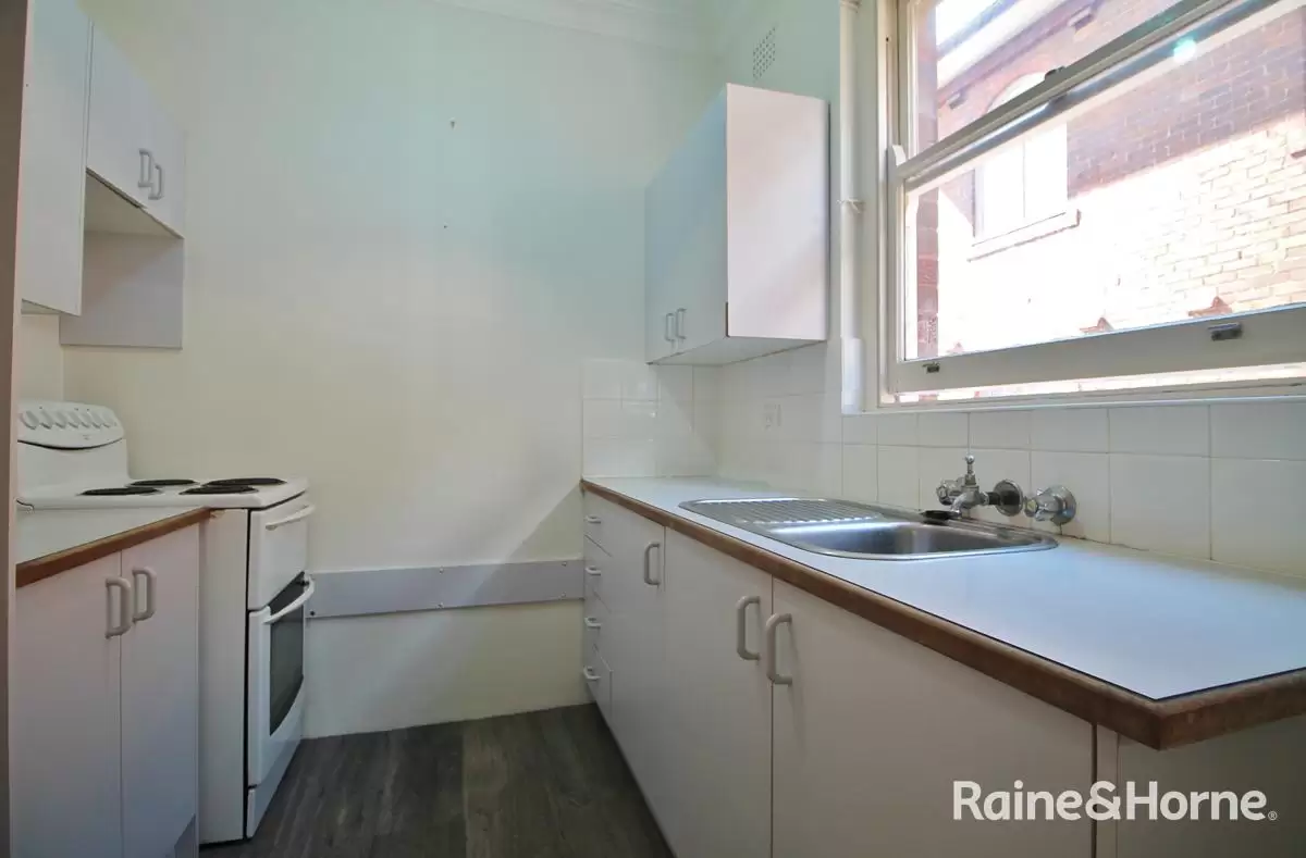 4/11A Kidman Street, Coogee Leased by Raine & Horne Randwick | Coogee | Clovelly - image 2