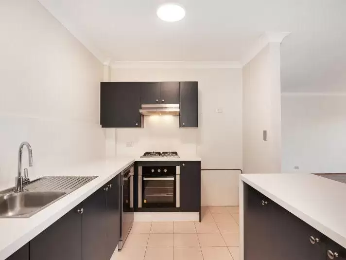 2/28-32 Boronia Street, Kensington Leased by Raine & Horne Randwick | Coogee | Clovelly - image 3