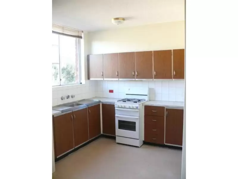 14/16 Grace Campbell Crescent, Hillsdale Leased by Raine & Horne Randwick | Coogee | Clovelly - image 2