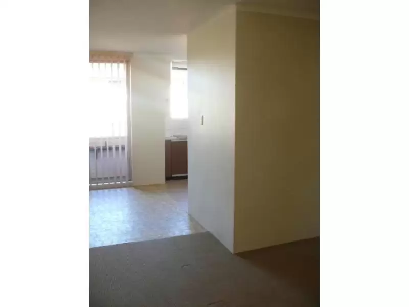 14/16 Grace Campbell Crescent, Hillsdale Leased by Raine & Horne Randwick | Coogee | Clovelly - image 3