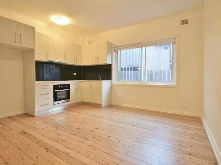 2/16 Greville Street, Clovelly Leased by Raine & Horne Randwick | Coogee | Clovelly - image 1