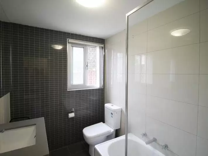 2/30 Brittain Crescent, Hillsdale Leased by Raine & Horne Randwick | Coogee | Clovelly - image 4