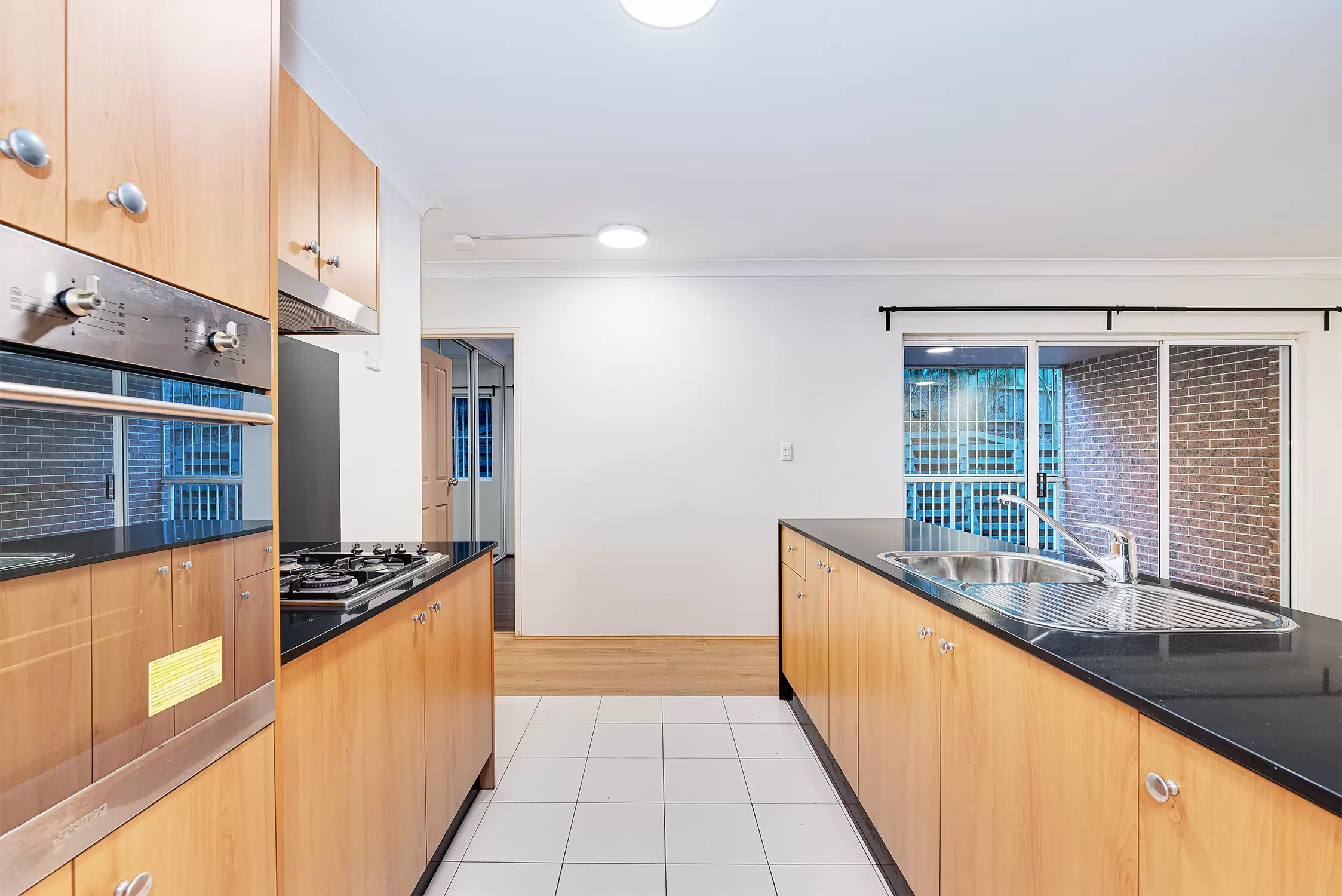 5/28-32 Boronia Street, Kensington Leased by Raine & Horne Randwick | Coogee | Clovelly - image 2