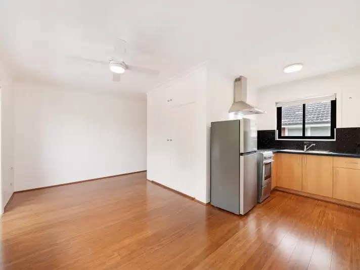 7/2 Houston Road, Kensington Leased by Raine & Horne Randwick | Coogee | Clovelly - image 1