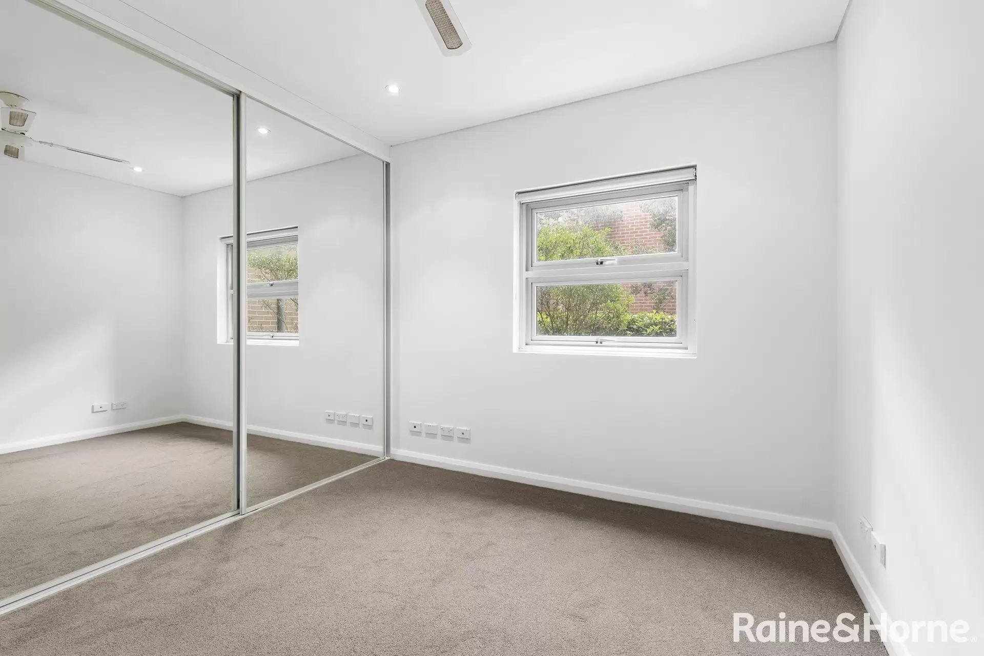 6/34 Avoca Street, Randwick Leased by Raine & Horne Randwick | Coogee | Clovelly - image 1