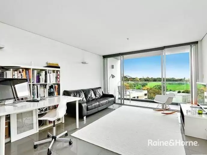 83/60-70 William Street, Woolloomooloo Leased by Raine & Horne Randwick | Coogee | Clovelly