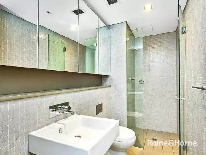 83/60-70 William Street, Woolloomooloo Leased by Raine & Horne Randwick | Coogee | Clovelly - image 4