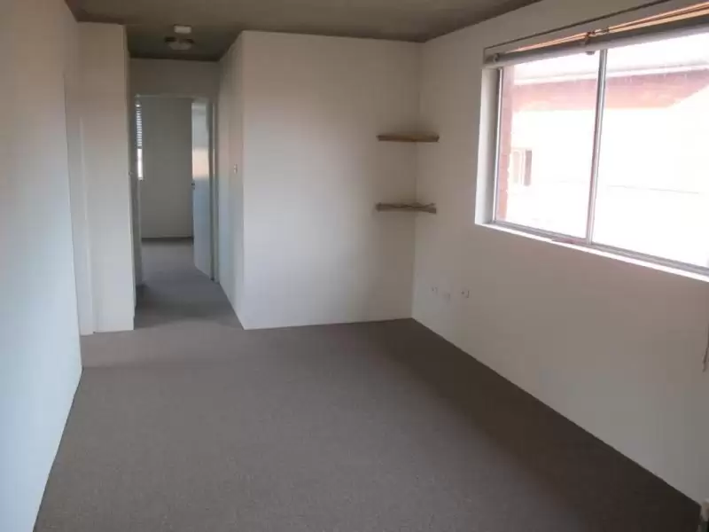 5/11 Templeman Crescent, Hillsdale Leased by Raine & Horne Randwick | Coogee | Clovelly - image 2