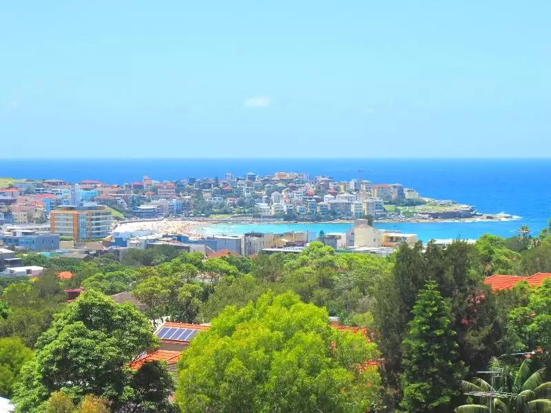 8/23 Wellington Street, Bondi Leased by Raine & Horne Randwick | Coogee | Clovelly - image 1