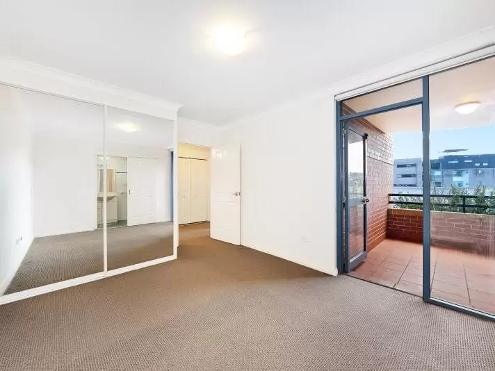9/42-48 Anzac Parade, Kensington Leased by Raine & Horne Randwick | Coogee | Clovelly - image 3