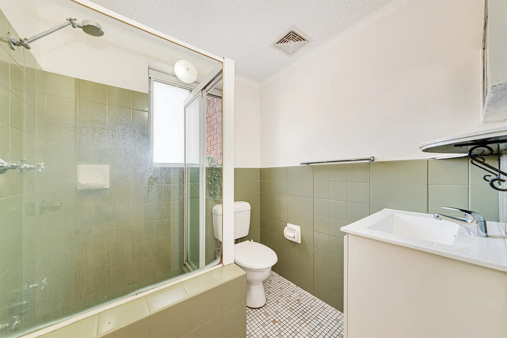 11/8-12 Kent Street, Newtown Leased by Raine & Horne Randwick | Coogee | Clovelly - image 1
