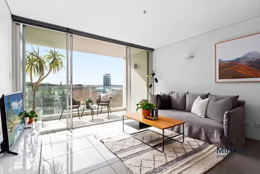 55/60-70 William Street, Woolloomooloo Leased by Raine & Horne Randwick | Coogee | Clovelly