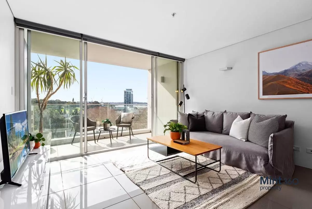 55/60-70 William Street, Woolloomooloo Leased by Raine & Horne Randwick | Coogee | Clovelly - image 1