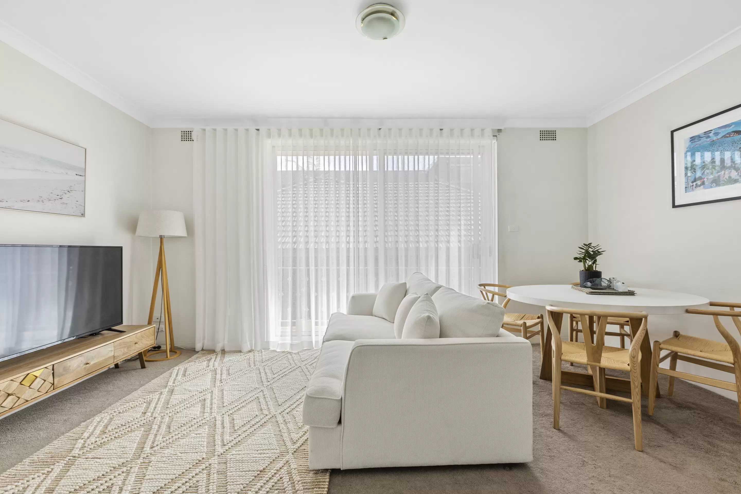2/31 Byron Street, Coogee Leased by Raine & Horne Randwick | Coogee | Clovelly - image 1