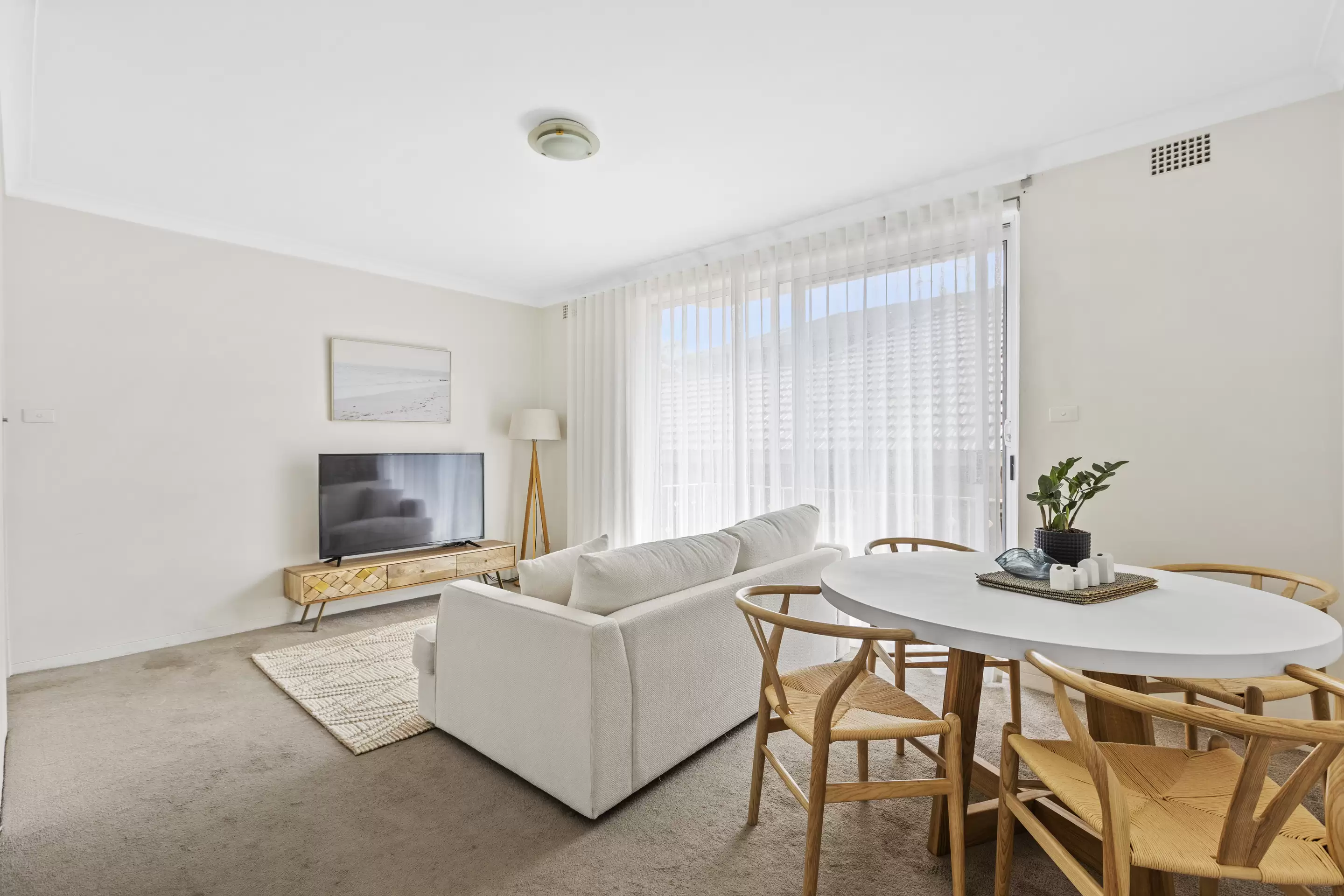 2/31 Byron Street, Coogee Leased by Raine & Horne Randwick | Coogee | Clovelly - image 2