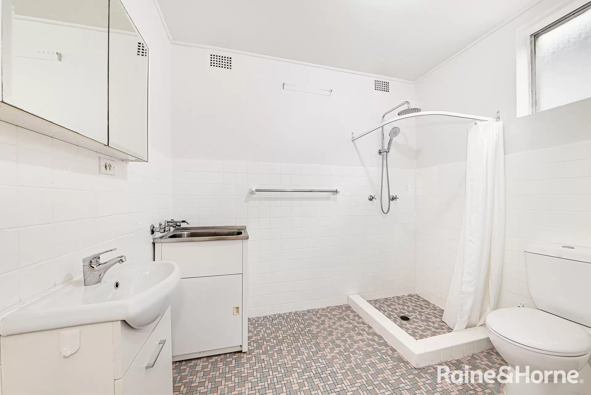 1/60 Moverly Road, Maroubra Leased by Raine & Horne Randwick | Coogee | Clovelly - image 1