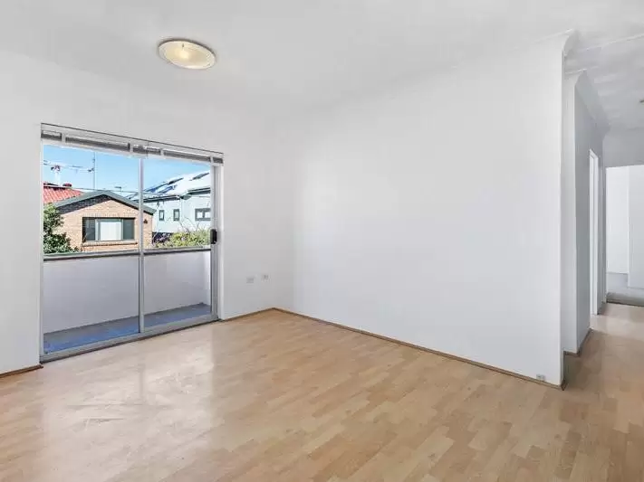 4/99 Middle Street, Kingsford Leased by Raine & Horne Randwick | Coogee | Clovelly - image 3