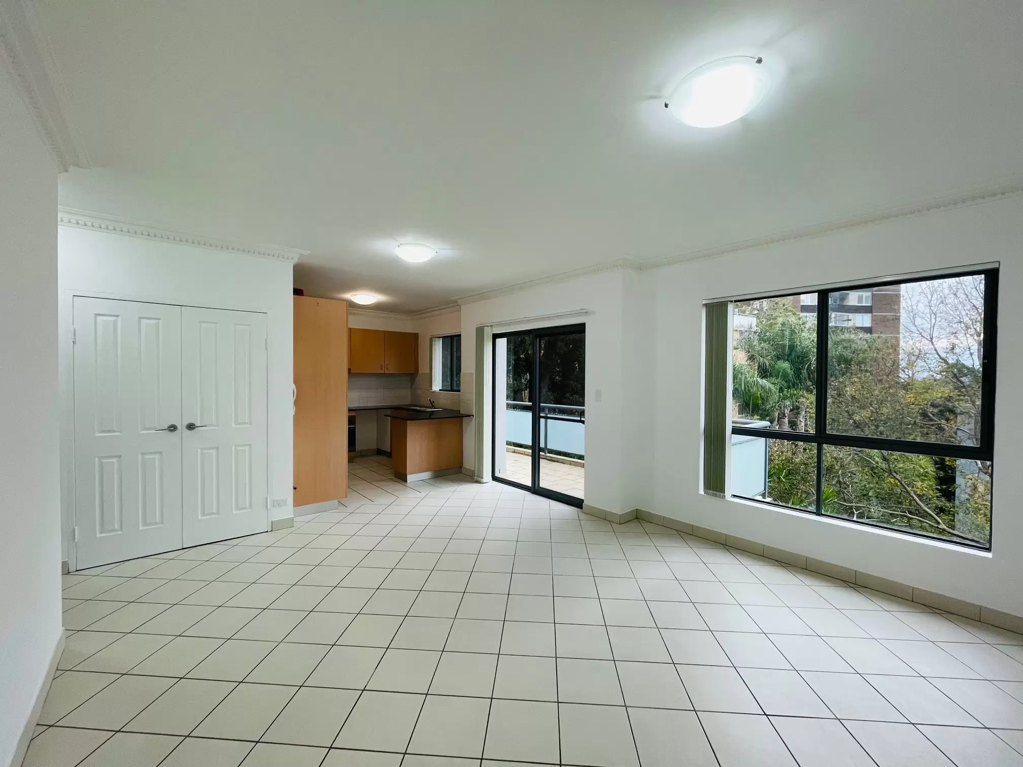 24/6A Cowper Street, Randwick Leased by Raine & Horne Randwick | Coogee | Clovelly - image 2