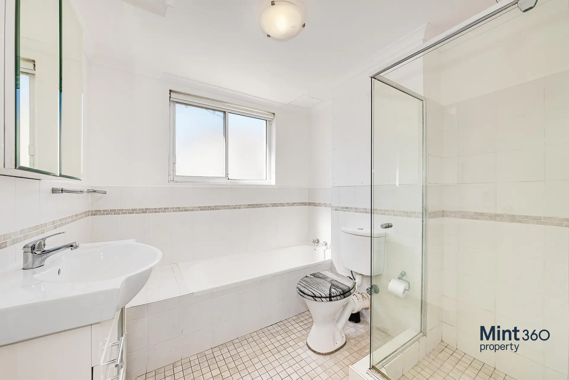 10/2 Oak Street, Clovelly Leased by Raine & Horne Randwick | Coogee | Clovelly - image 1