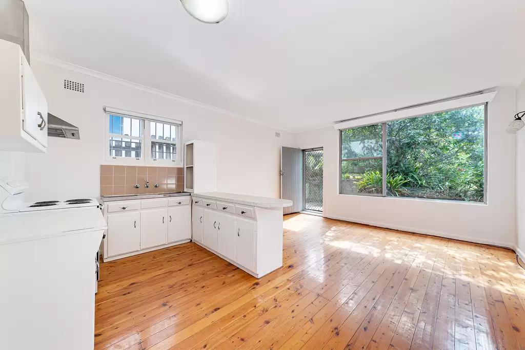 2/31 Langlee Avenue, Waverley Leased by Raine & Horne Randwick | Coogee | Clovelly